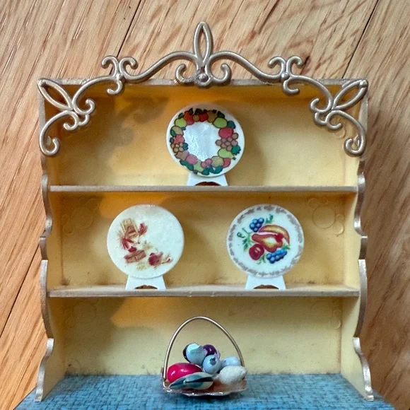 IDEAL Petite Prince Dollhouse Kitchen Cabinet Yellow and Gold - Picture 2 of 10